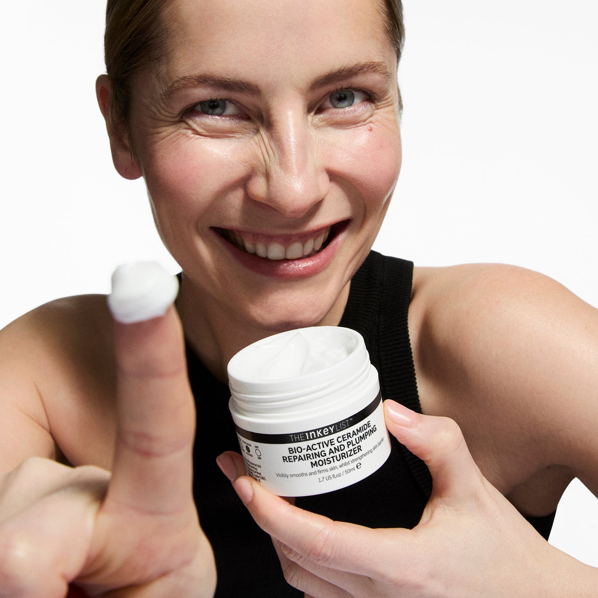 bio-active-ceramide-moisturizer-duo-q8 Bio-Active_Model_2000x2000_7b381857-d412-4a9c-beec-0c29b7cc157b.jpg