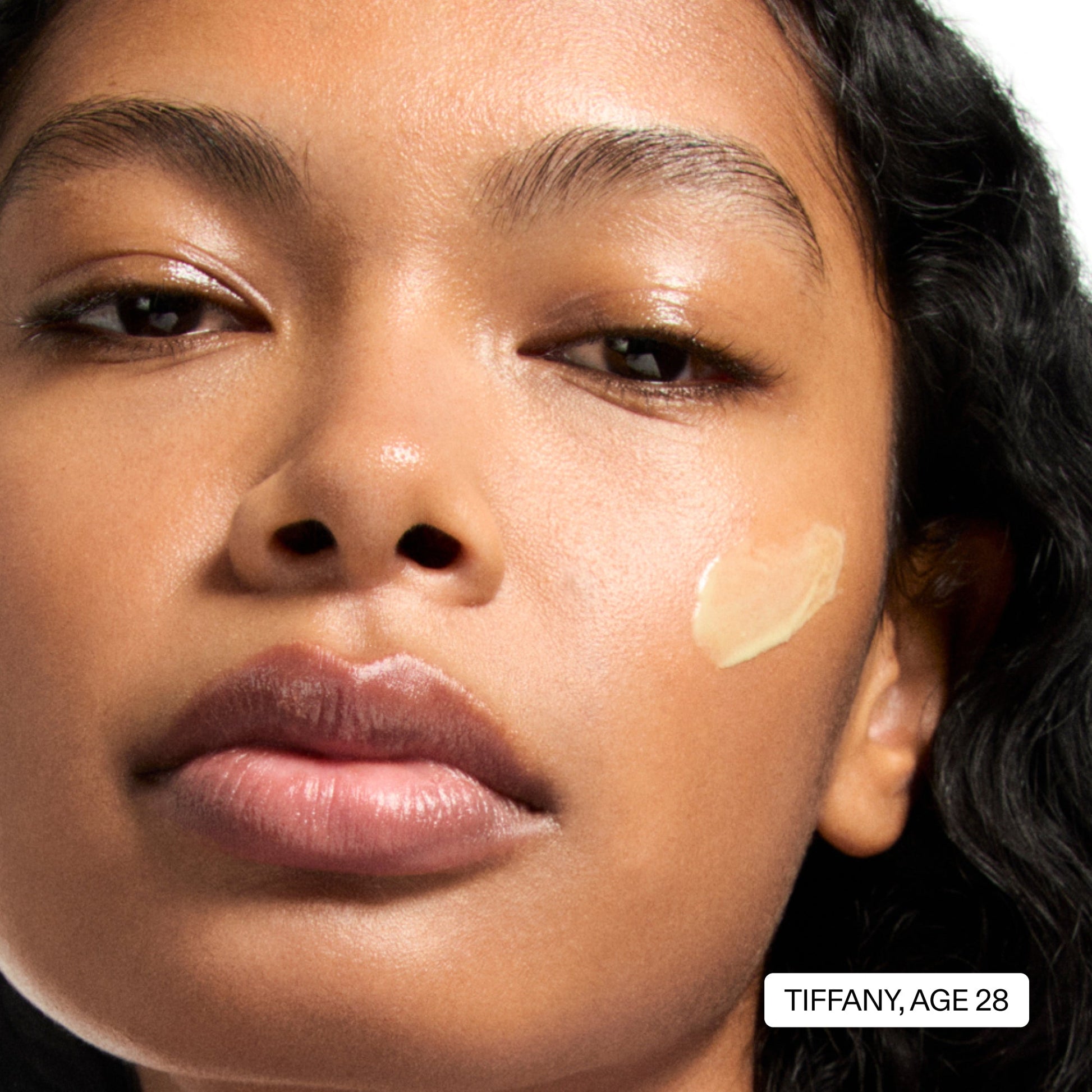 starter-retinol-serum-t2 StarterRetinol_Model2_2000x2000_fa44e5e2-09cd-4121-9780-08a9debd7d88.jpg
